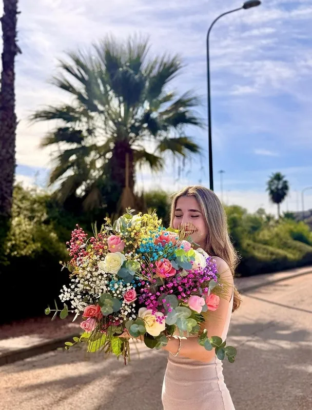 זר פרחים פייה אלינה Alina