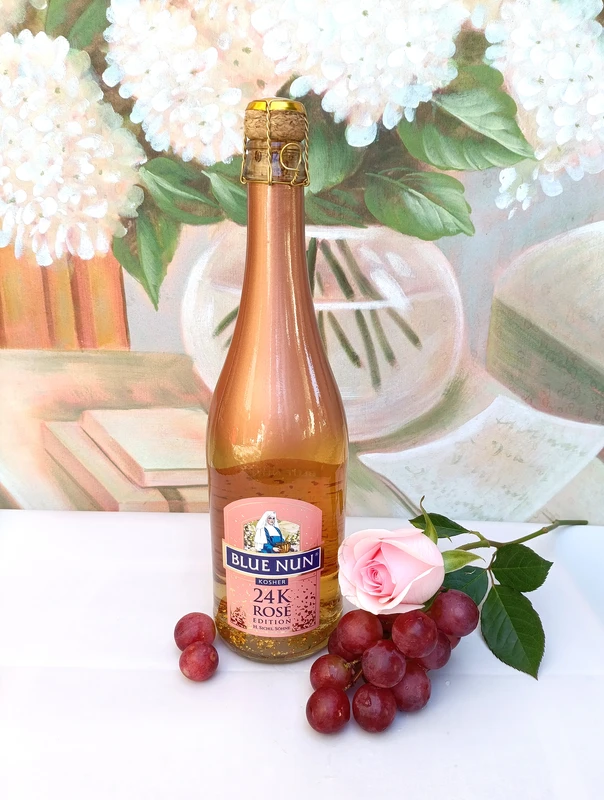 Blue Nun רוזה יין מבעבע יבש