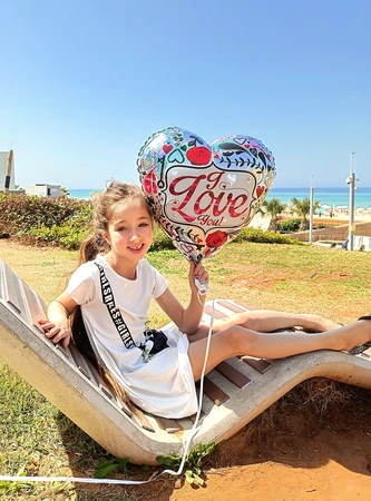 לב אדום כסוף שחור 18